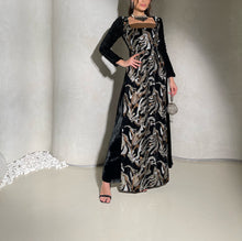 Load image into Gallery viewer, Velvet black
