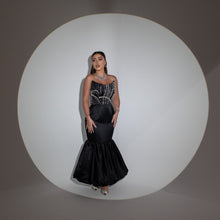 Load image into Gallery viewer, Diva
